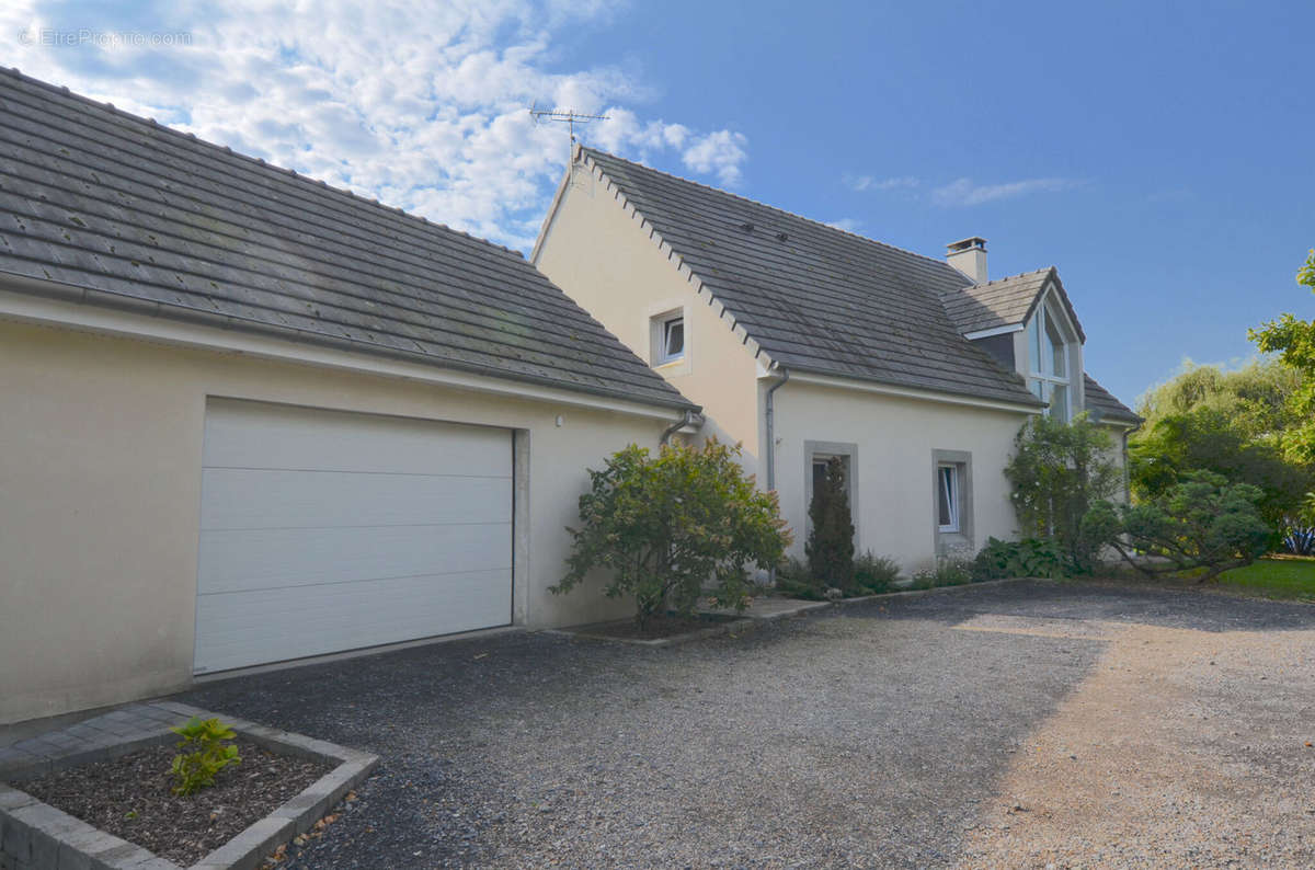 Maison à CORBIE