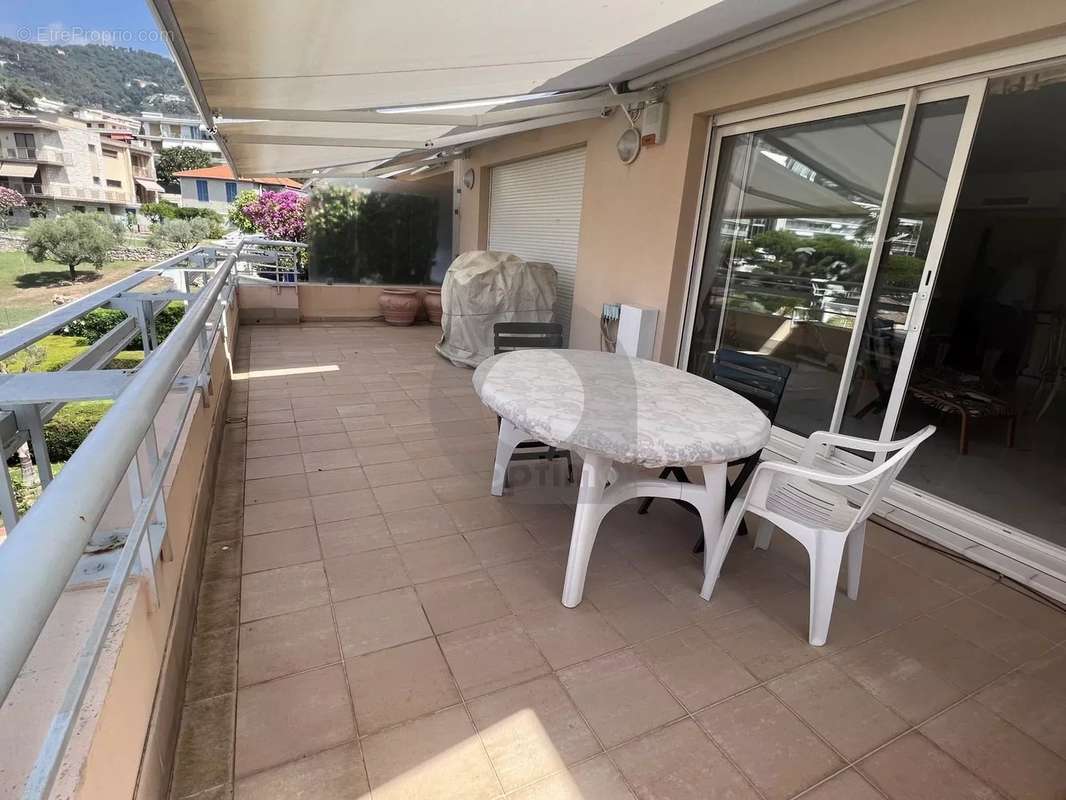 Appartement à ROQUEBRUNE-CAP-MARTIN