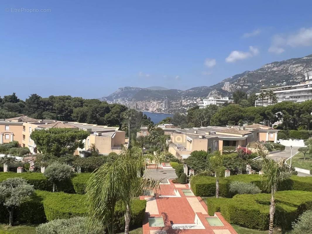 Appartement à ROQUEBRUNE-CAP-MARTIN