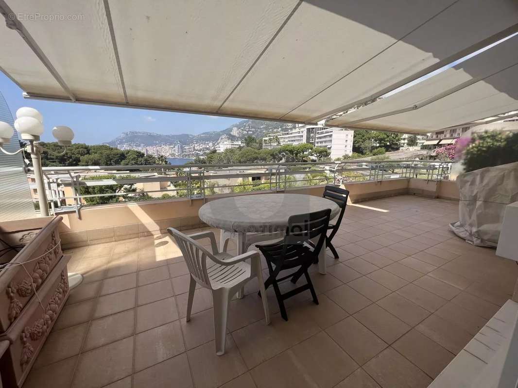 Appartement à ROQUEBRUNE-CAP-MARTIN