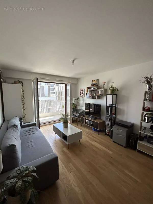 Appartement à ISSY-LES-MOULINEAUX