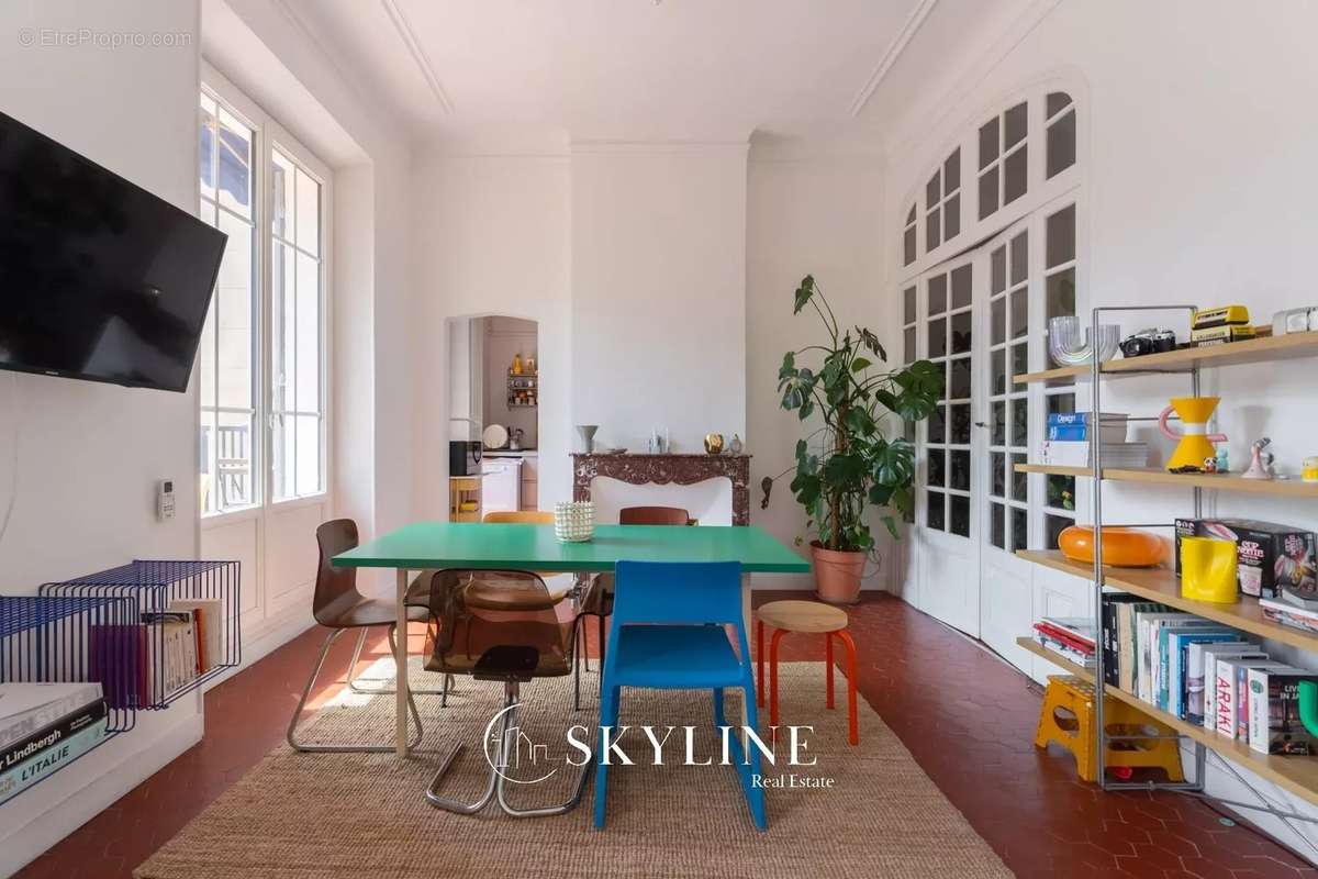 Appartement à MARSEILLE-4E