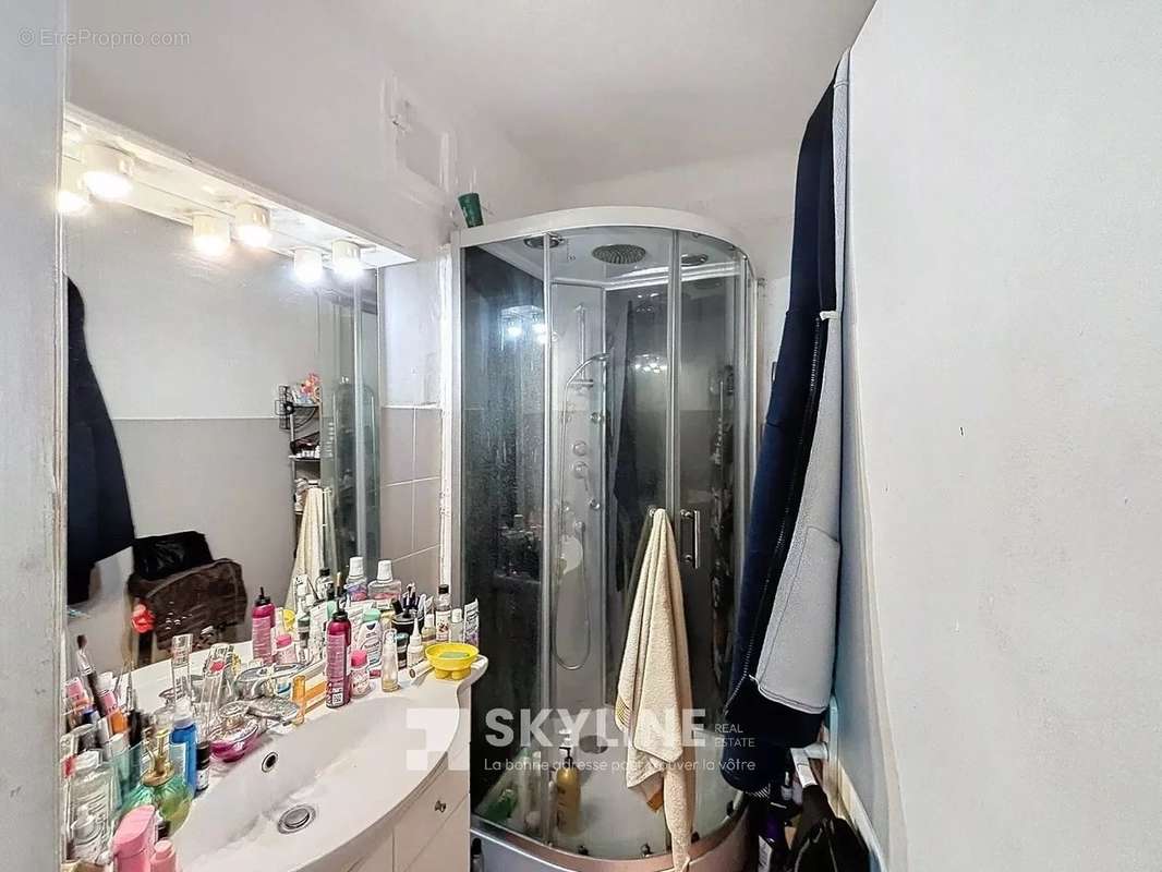 Appartement à MARSEILLE-5E