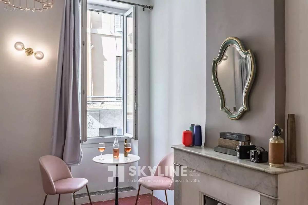 Appartement à MARSEILLE-1E