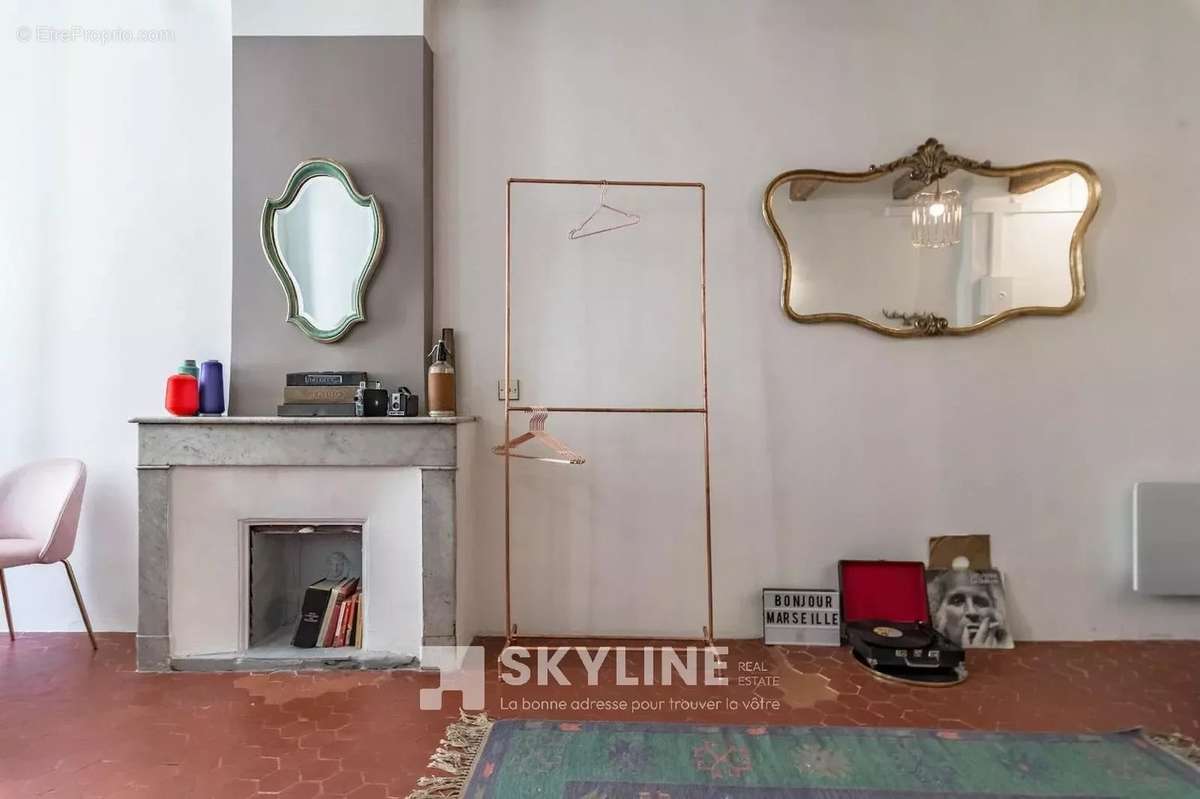 Appartement à MARSEILLE-1E