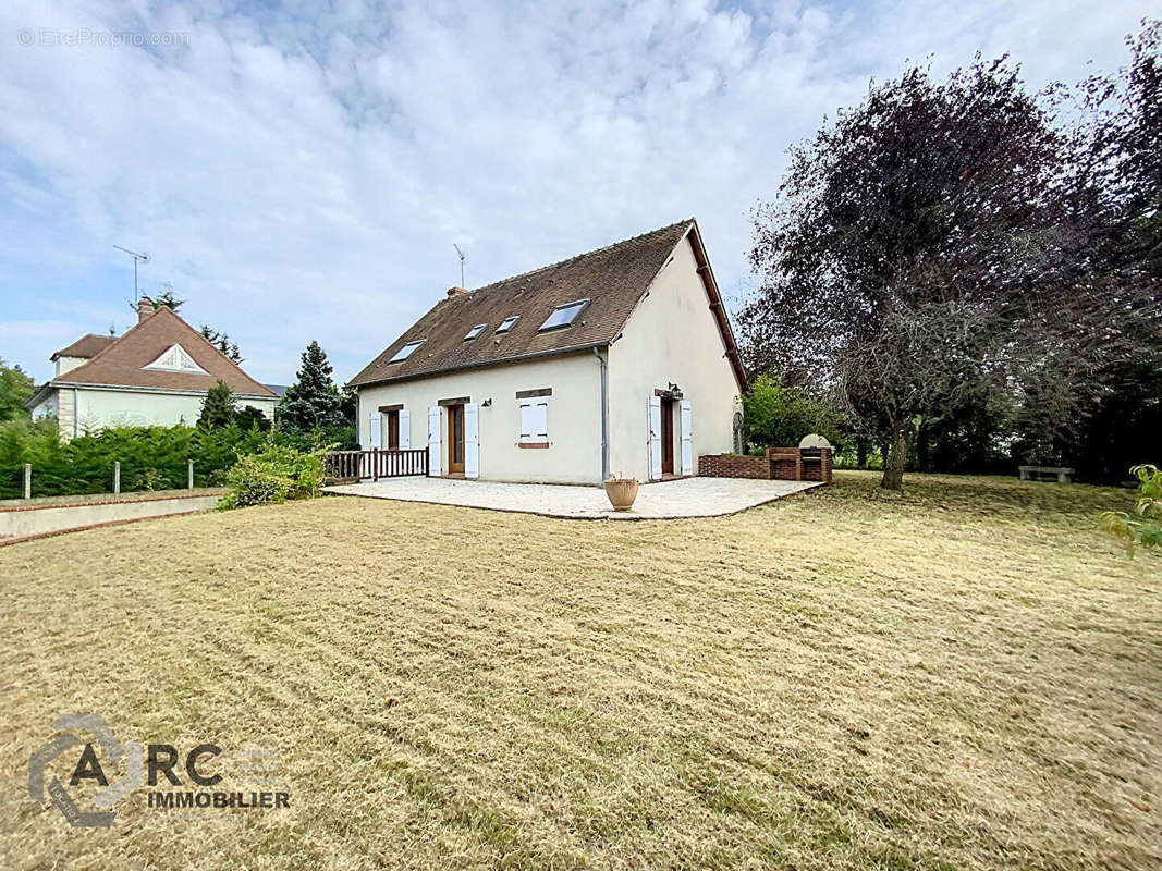 Maison à CHATEAUNEUF-SUR-LOIRE