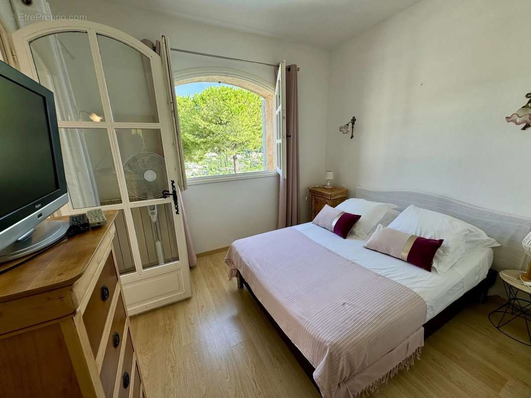 Appartement à MOUGINS