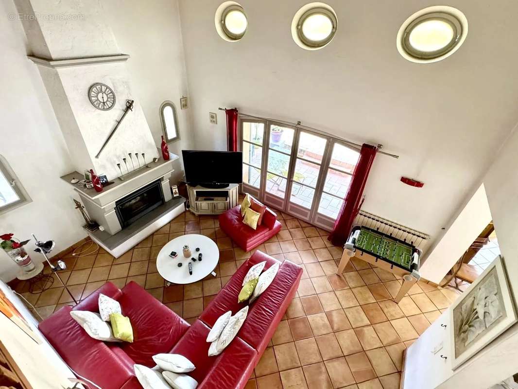 Appartement à MOUGINS