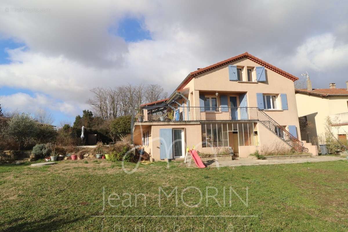 Maison à ETOILE-SUR-RHONE