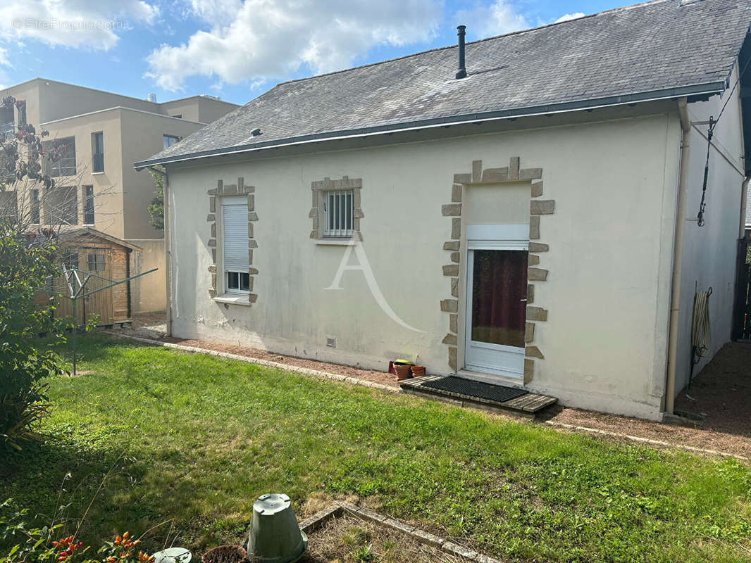 Maison à SAINTE-LUCE-SUR-LOIRE