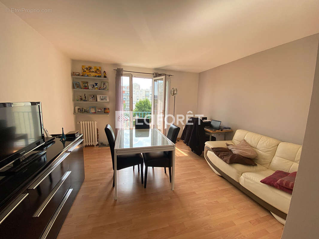 Appartement à RUEIL-MALMAISON