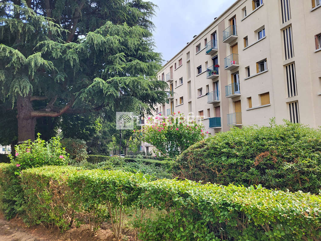 Appartement à RUEIL-MALMAISON