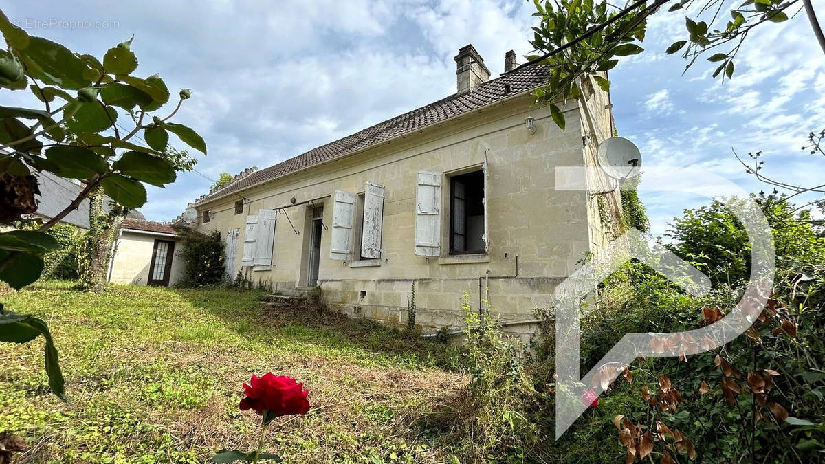 Maison à VIC-SUR-AISNE