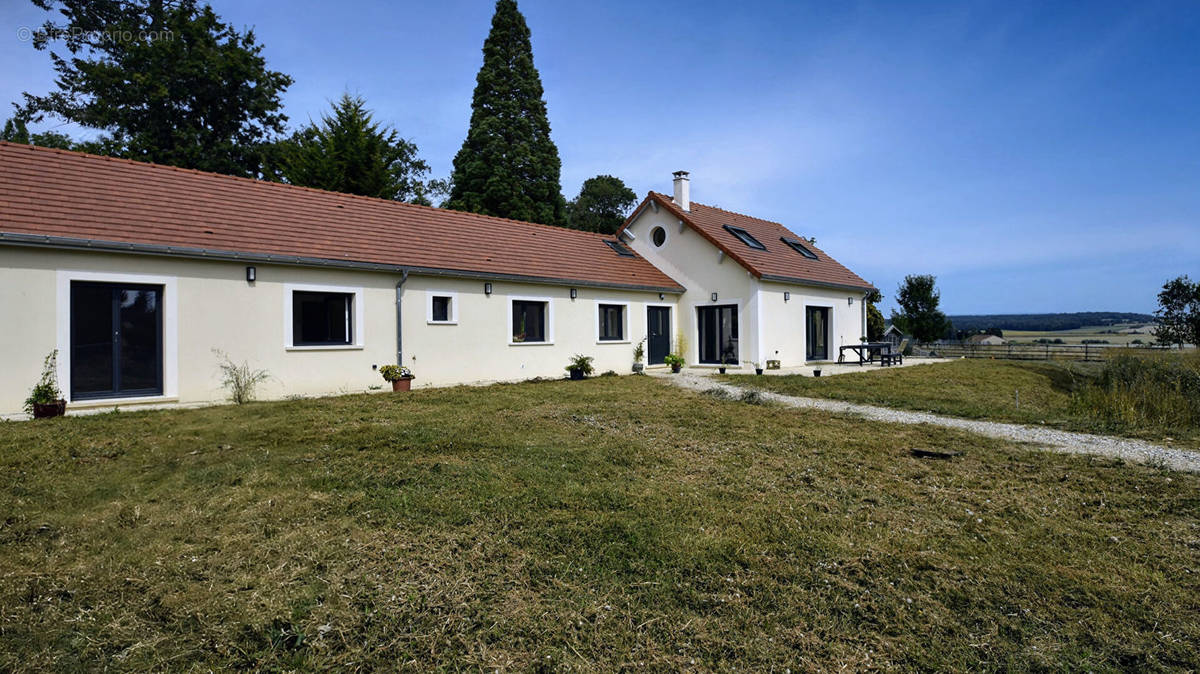 Maison à MONTFORT-L&#039;AMAURY