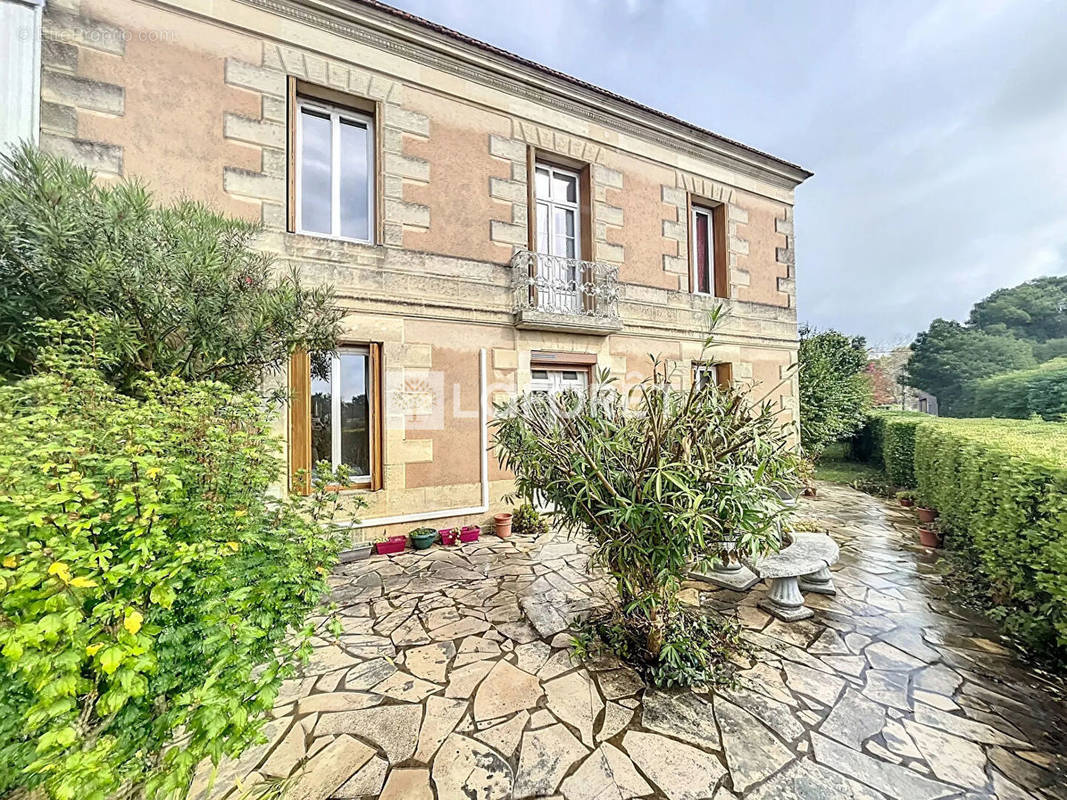 Maison à BLAYE