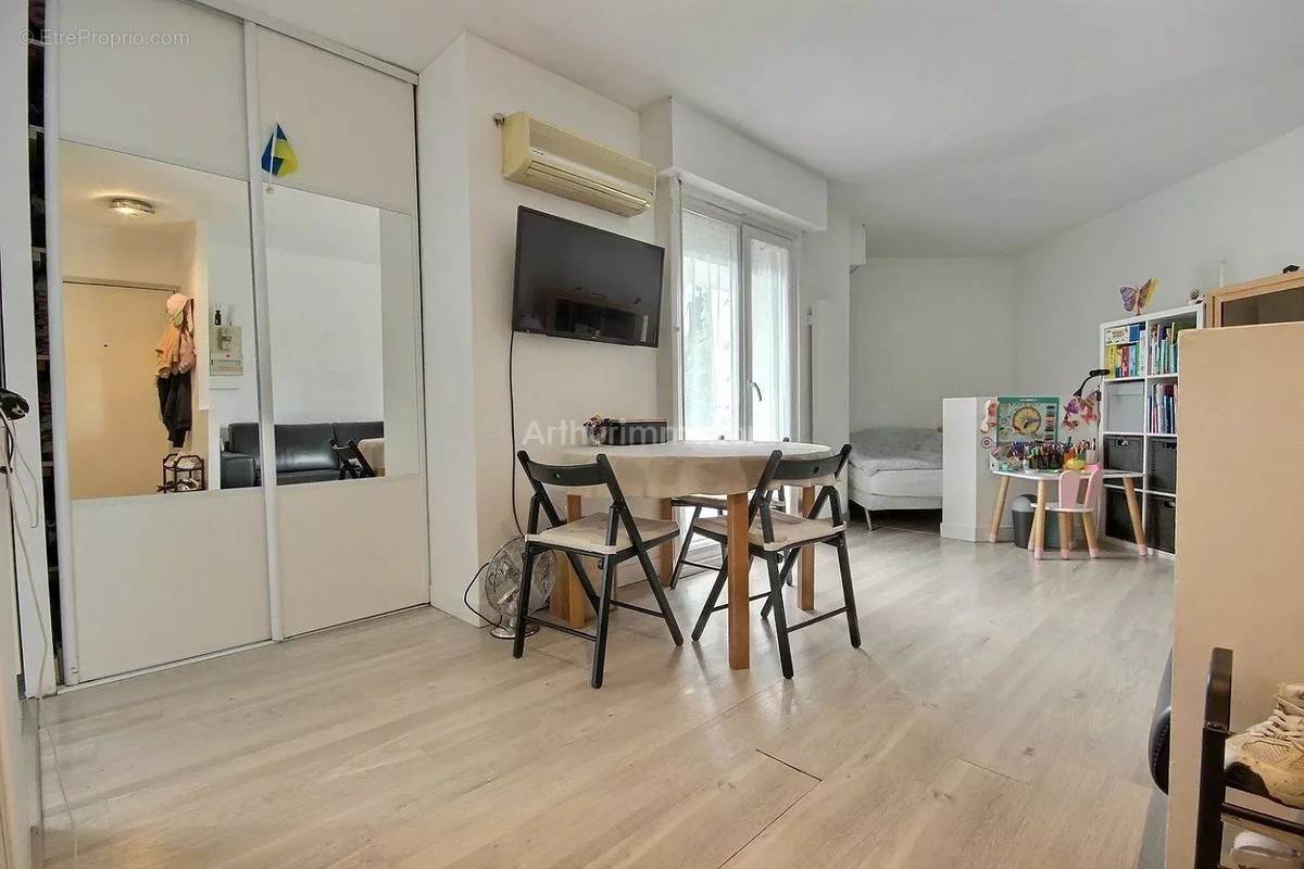 Appartement à ASNIERES-SUR-SEINE