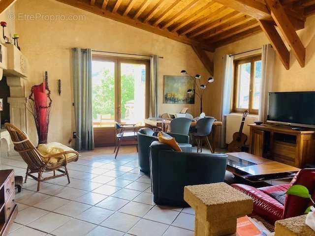 Appartement à CHAMALOC