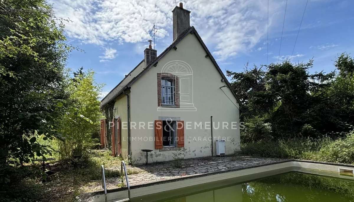 Maison à MONTIPOURET