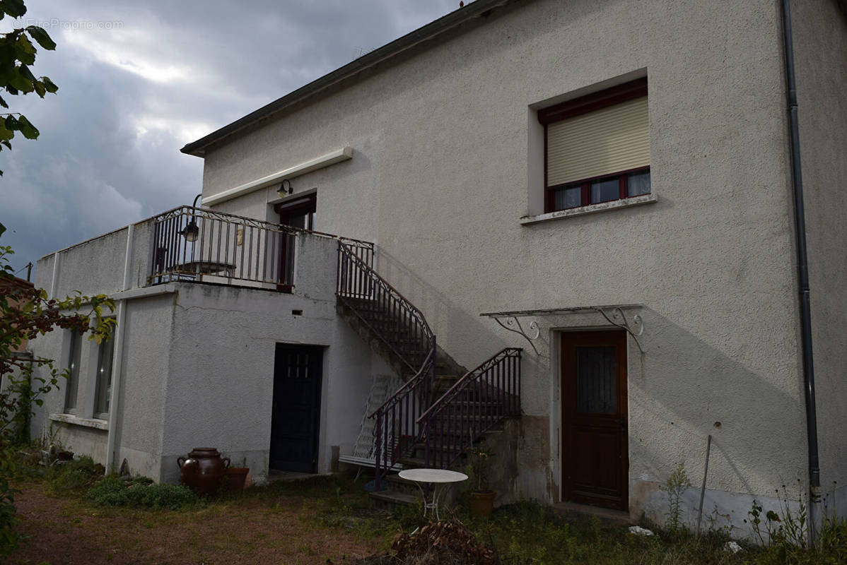 Maison à POUILLY-LES-NONAINS