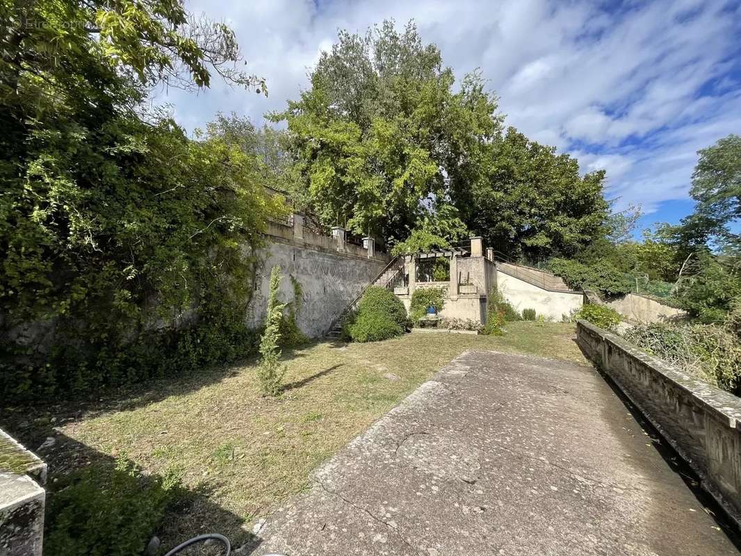 Appartement à CALUIRE-ET-CUIRE