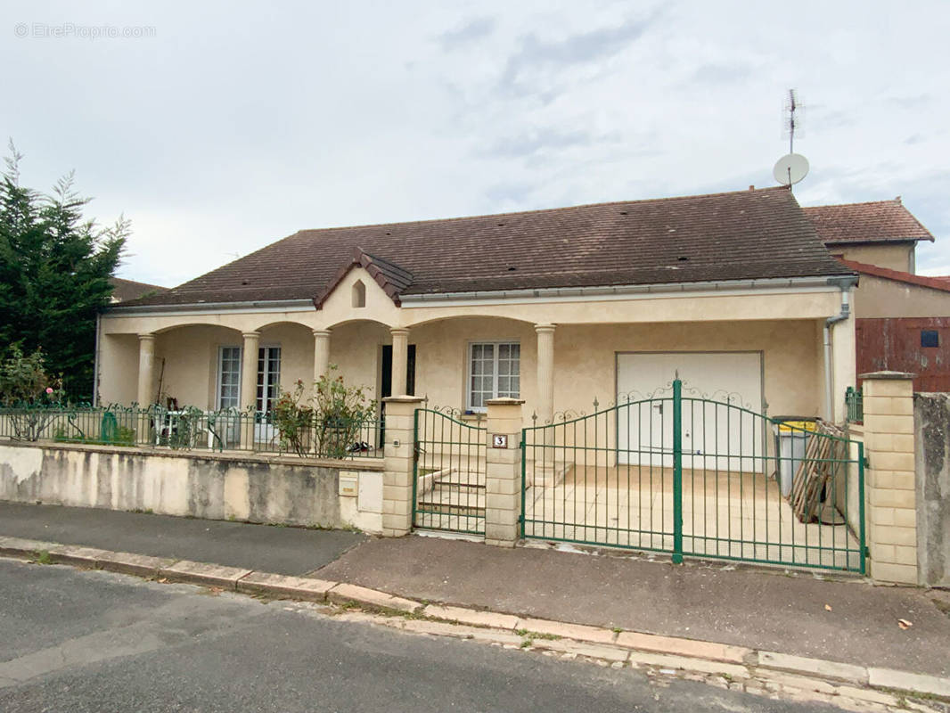 Maison à LE CREUSOT