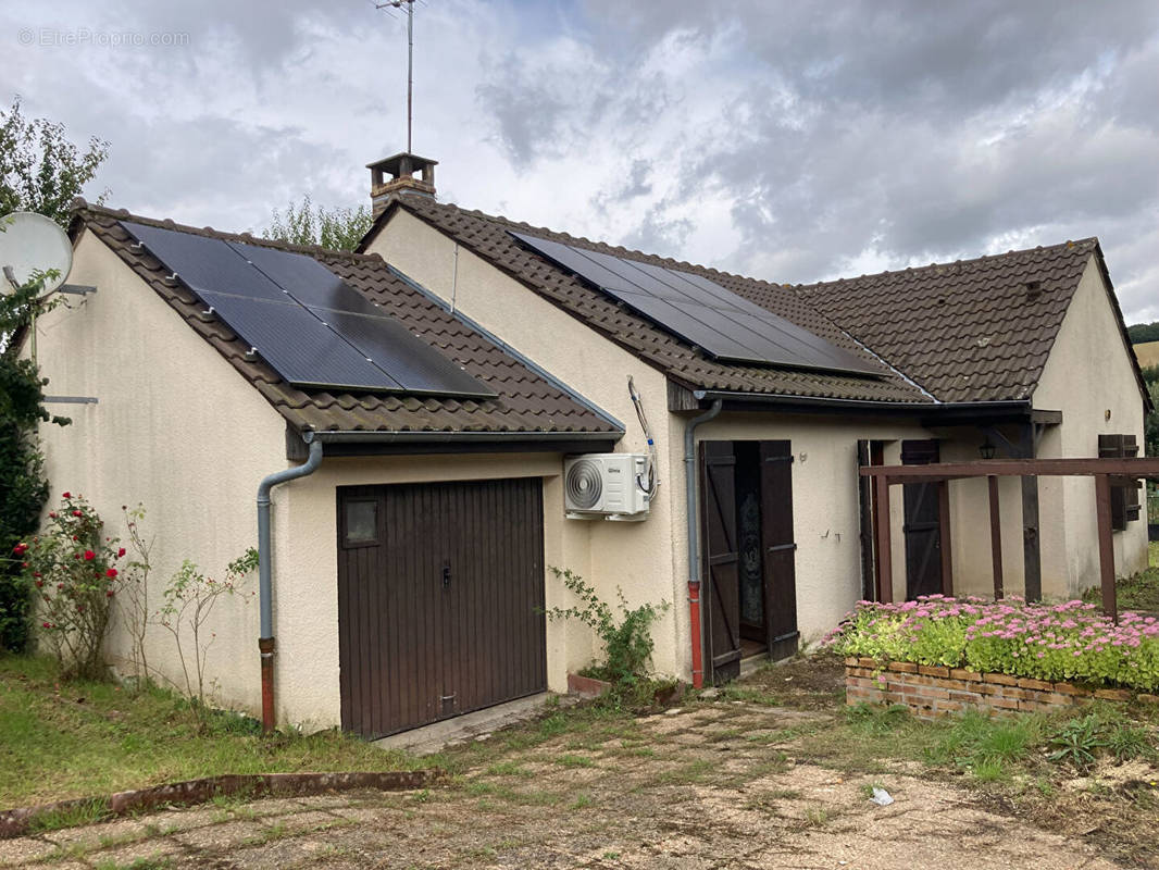 Maison à CHENNEGY