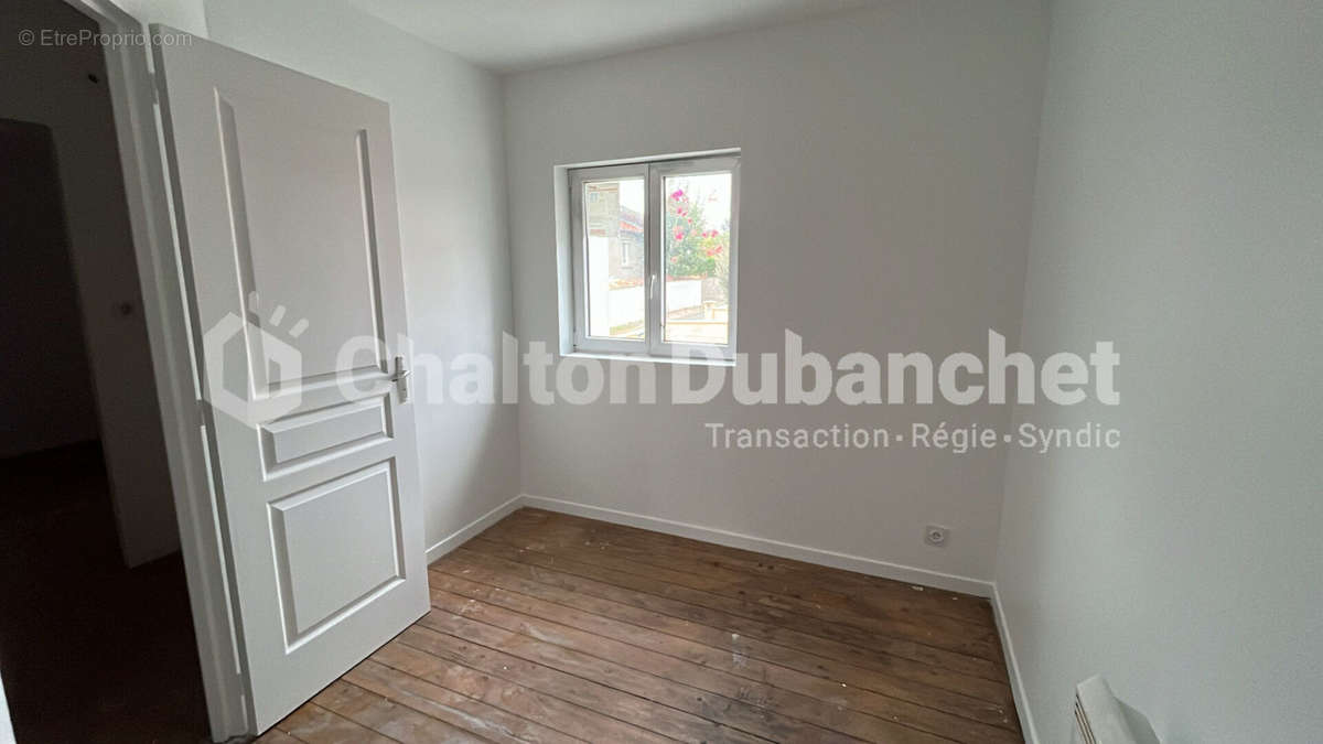 Appartement à MABLY