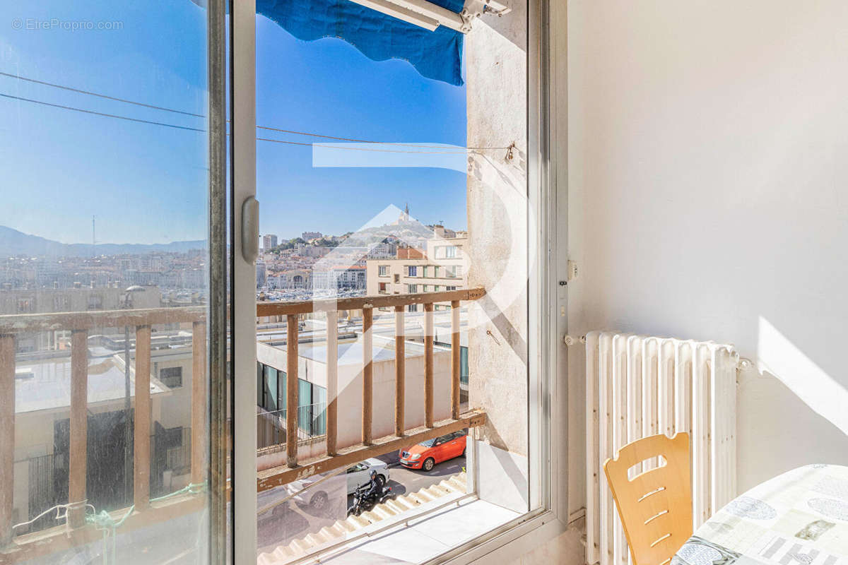 Appartement à MARSEILLE-2E