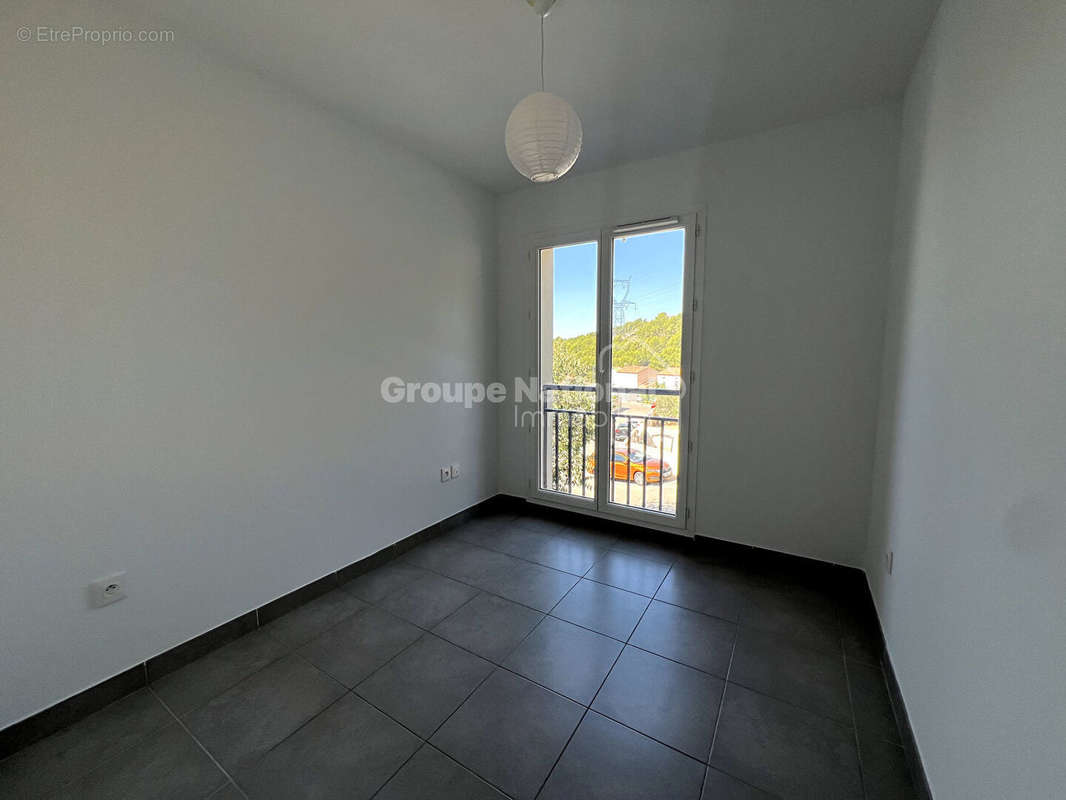 Appartement à ENSUES-LA-REDONNE