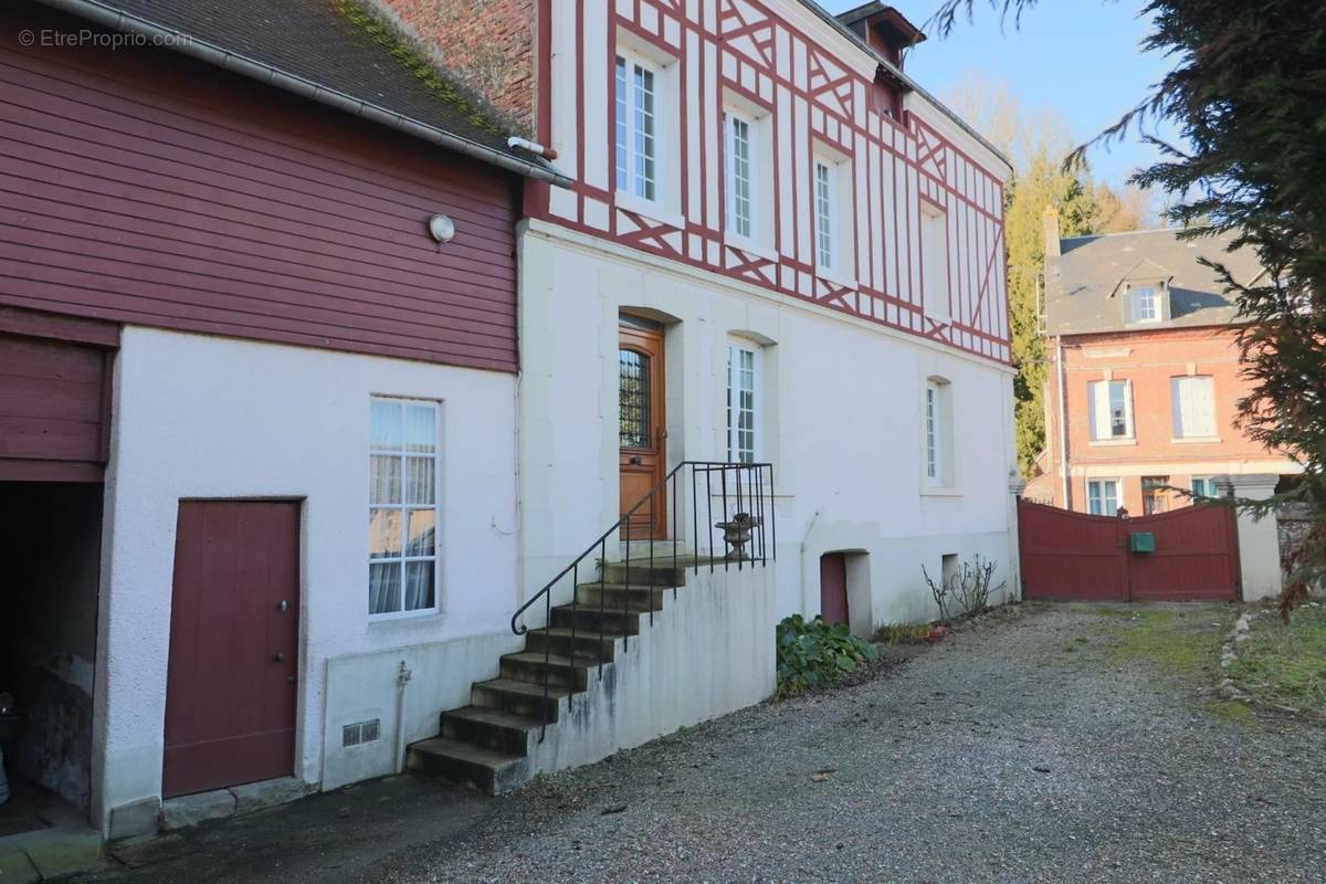 Maison à CANY-BARVILLE