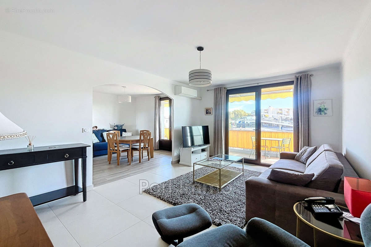 Appartement à CAGNES-SUR-MER