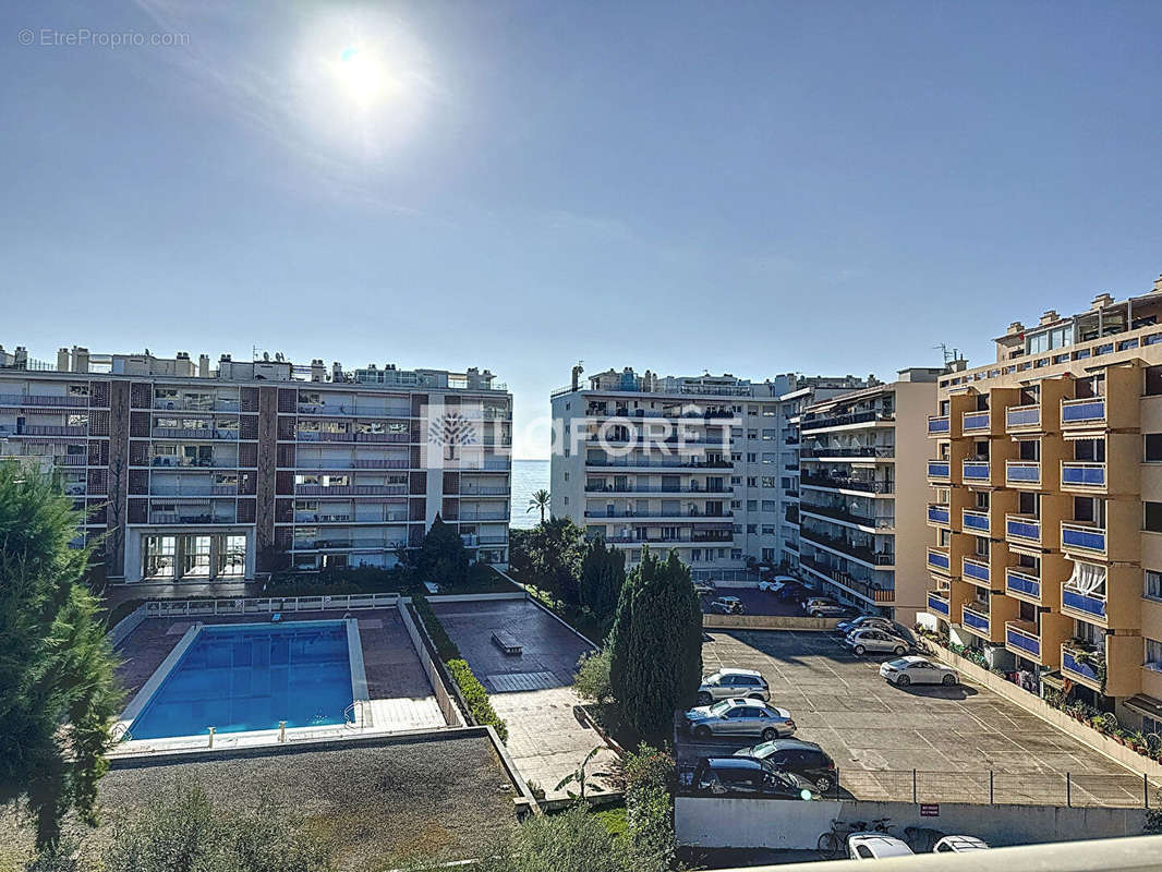 Appartement à ROQUEBRUNE-CAP-MARTIN