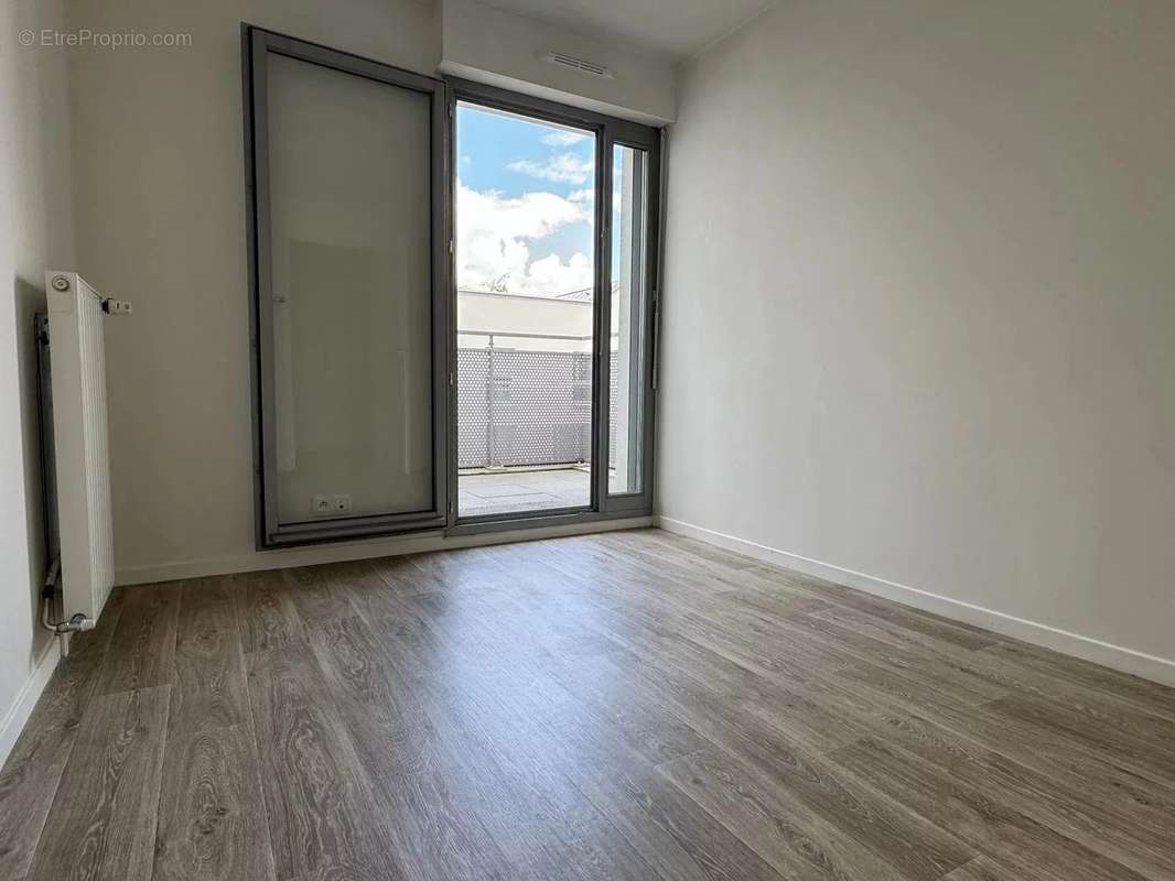 Appartement à AUBERVILLIERS