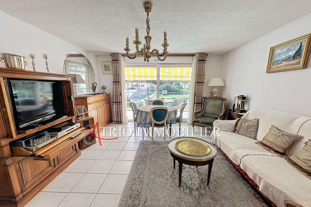 Appartement à CAGNES-SUR-MER