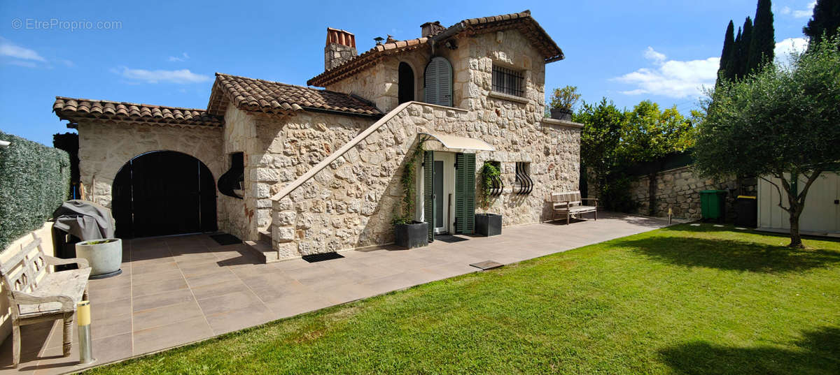 Maison à LA COLLE-SUR-LOUP