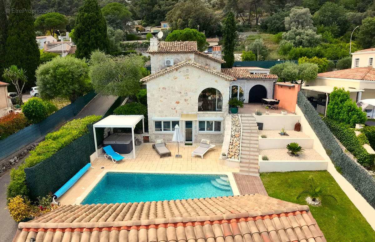 Maison à LA COLLE-SUR-LOUP