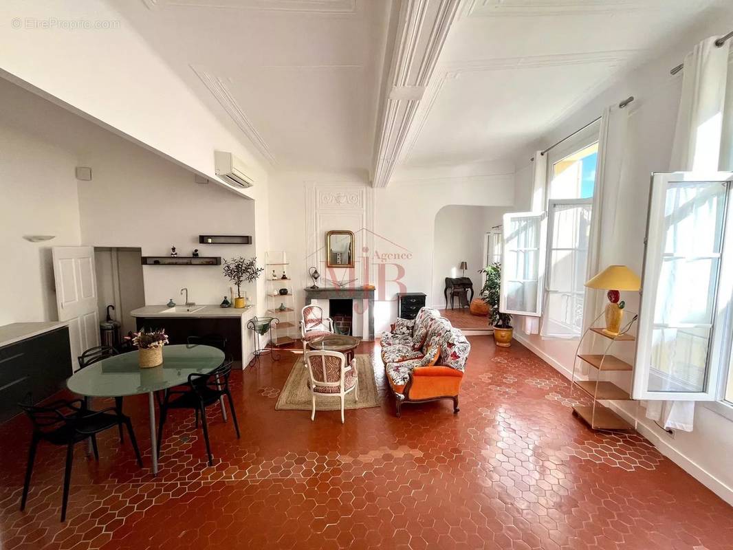 Appartement à AIX-EN-PROVENCE