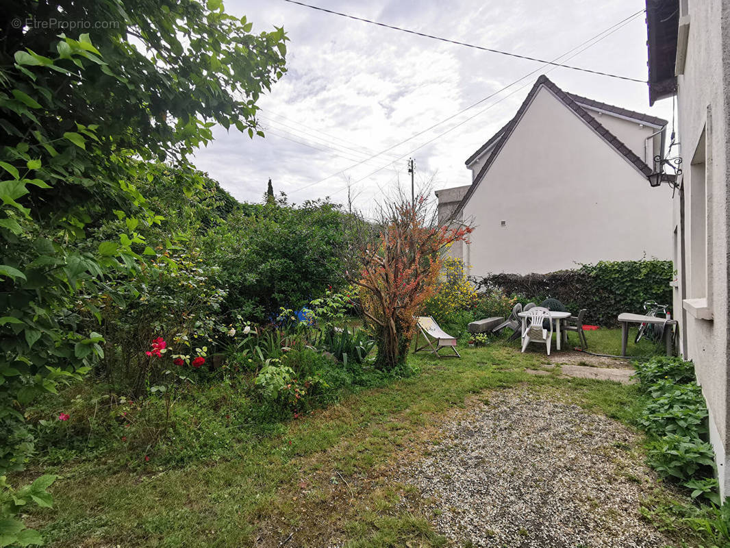 Maison à SARTROUVILLE