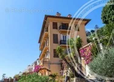 Appartement à ROQUEBRUNE-CAP-MARTIN