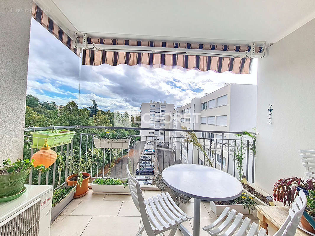 Appartement à SAINTE-FOY-LES-LYON