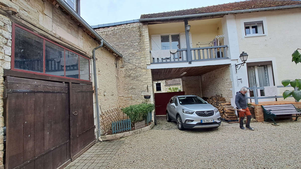 Maison à TONNERRE