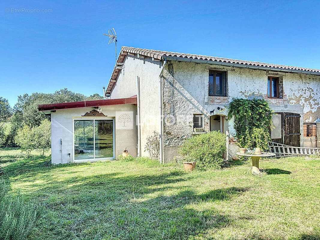 Maison à TECOU