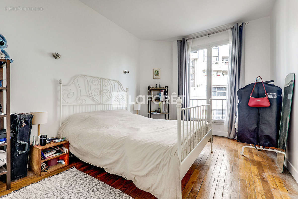 Appartement à PARIS-20E