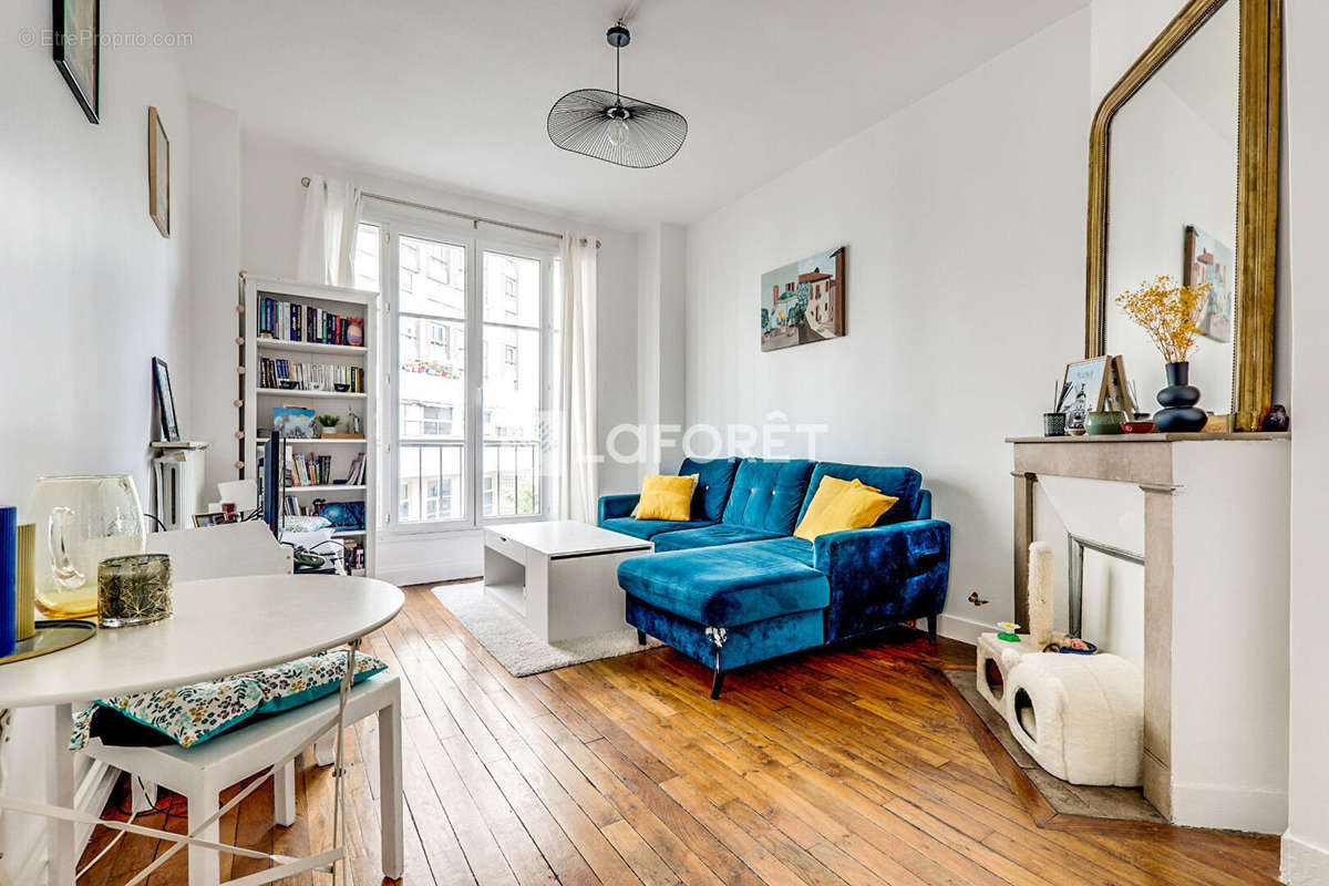 Appartement à PARIS-20E