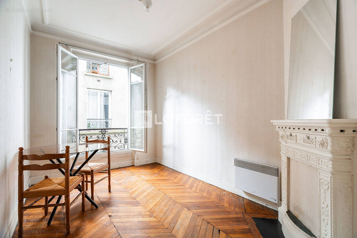 Appartement à PARIS-18E