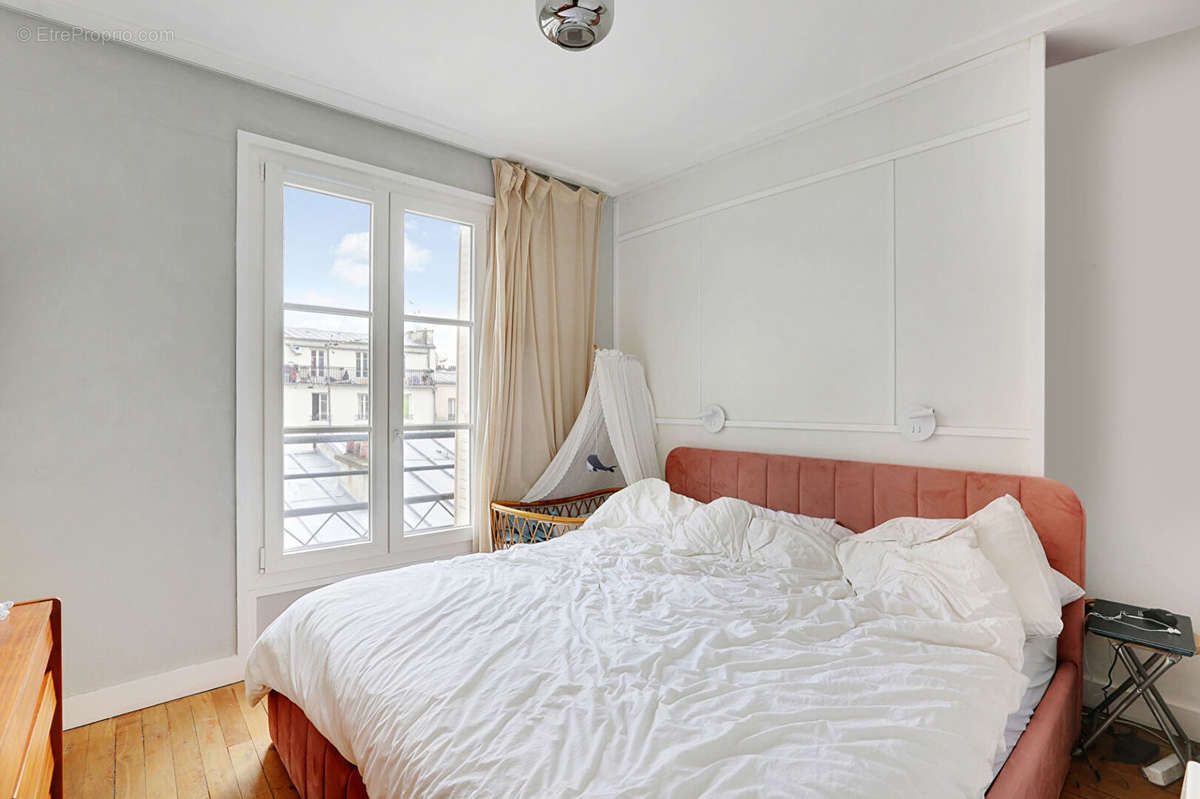 Appartement à PARIS-18E