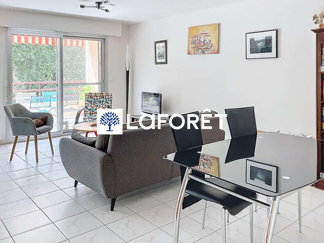 Appartement à VILLENEUVE-LOUBET