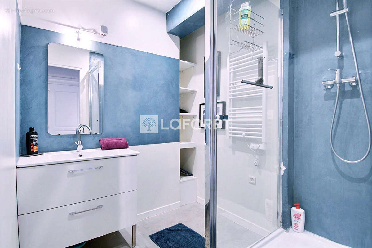 Appartement à MARSEILLE-1E