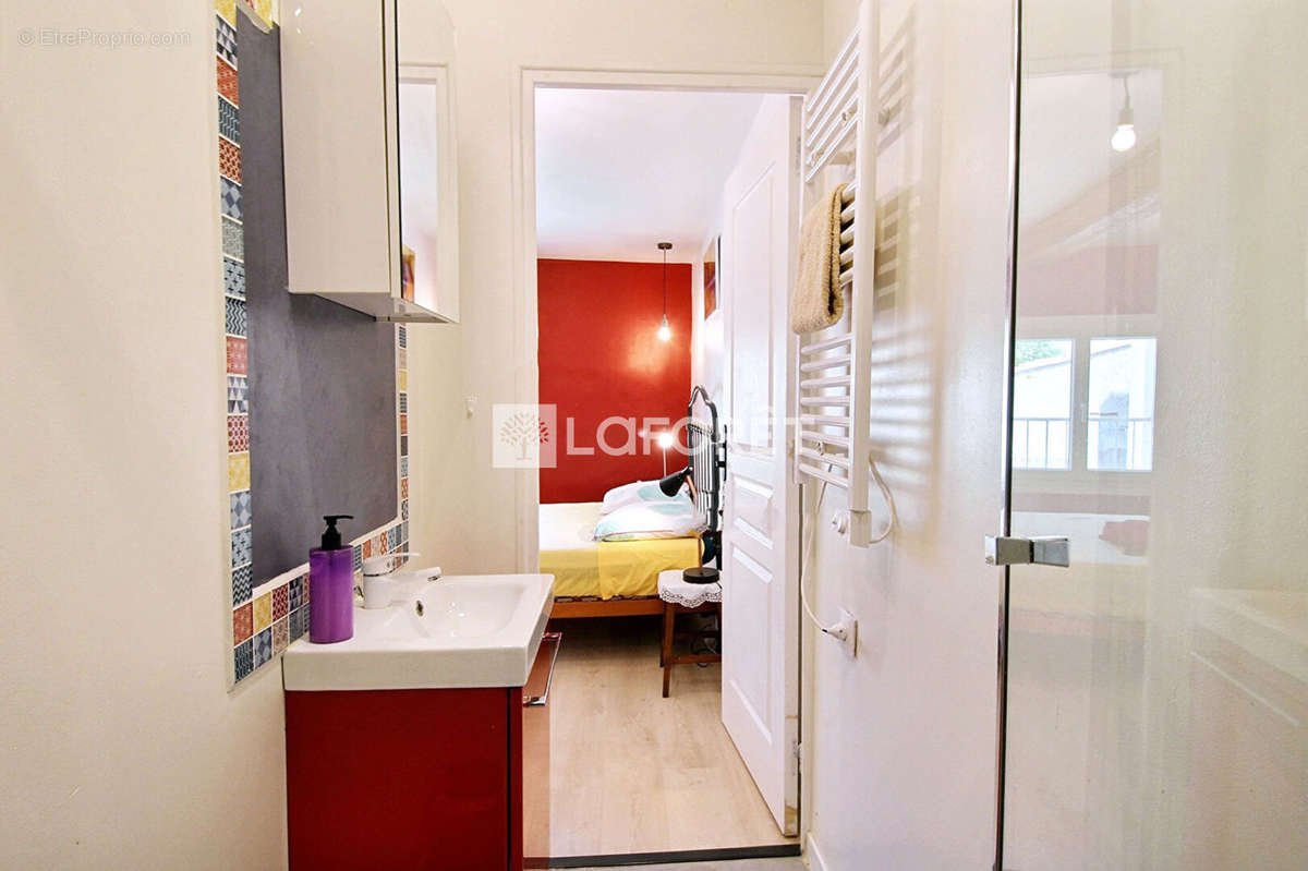 Appartement à MARSEILLE-1E