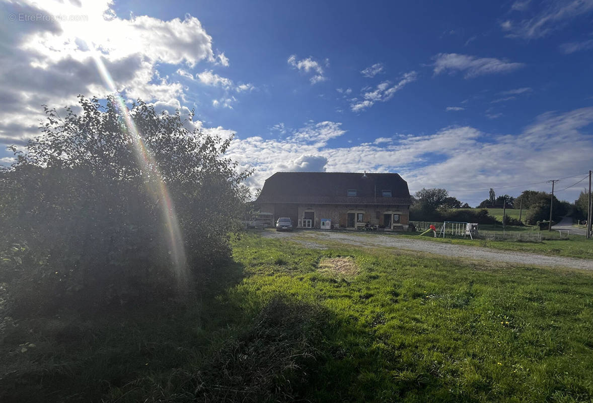 Maison à LE MIROIR